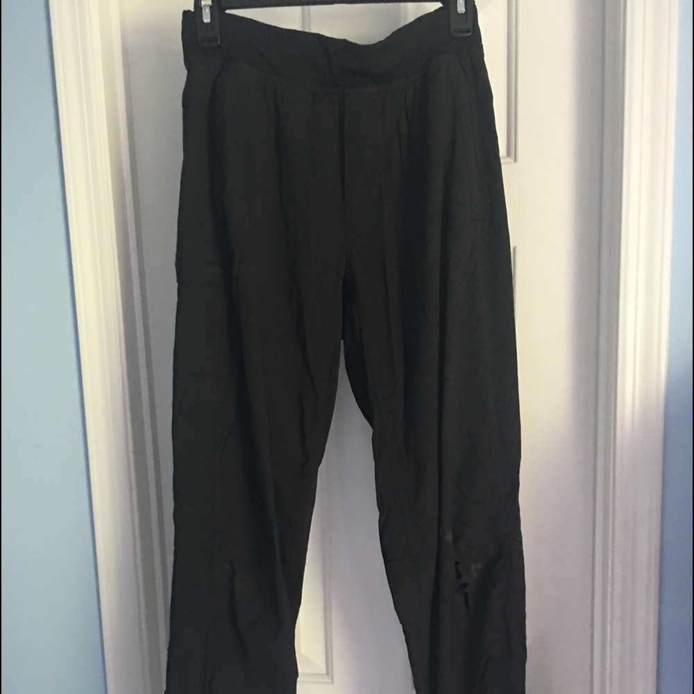 Lululemon men’s joggers “see pics” Size M black